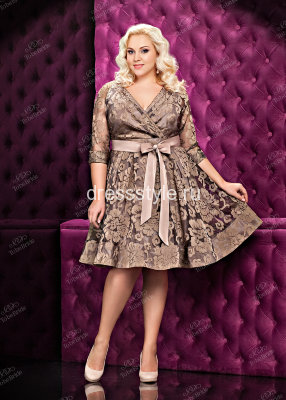 Вечернее короткое платье сливочно-шоколадного оттенка с цветочным орнаментом и слегка завышенной талией ST089BXL 