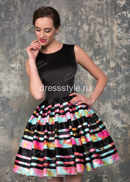 Короткое вечернее платье с цветной в полоску пышной юбкой ND058B